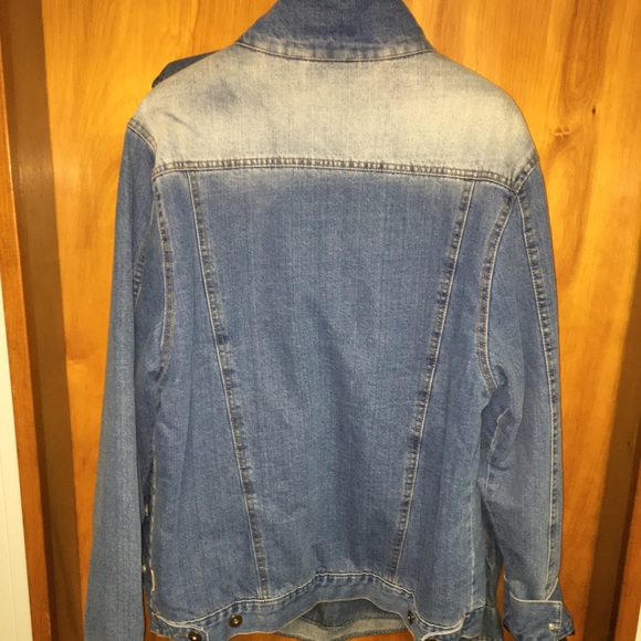 Jean jacket - Picture 2 of 3